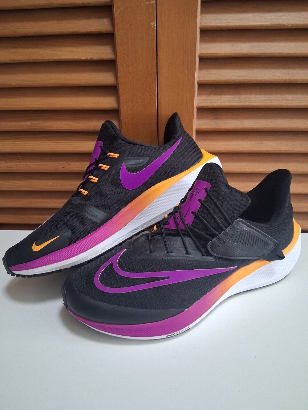 Nike Air Zoom Pegasus 39 Flyease Black/Laser Orange/Hyper Violet Wmns Size 7